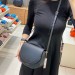 Кожаная женская сумка Coccinelle Dione 18x23 см, цвет черный