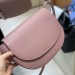 Кожаная сумка coccinelle dione 18-23 cm цвет cammeo пыльно розовый темный