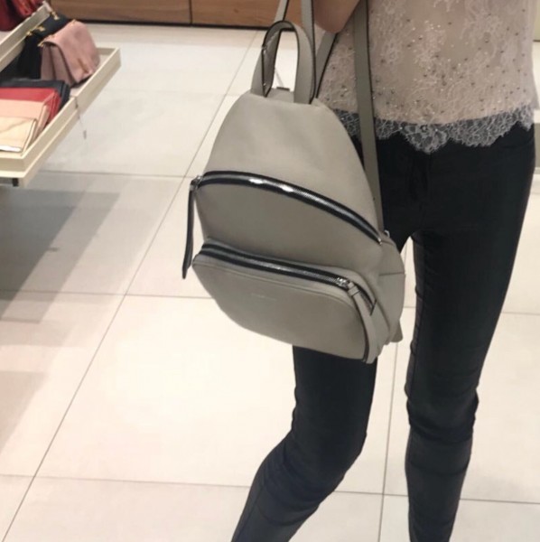 Кожаный рюкзак Coccinelle  цвет бежевый размер L