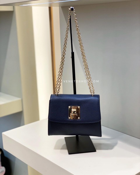 Кожаная  сумка Agatha на цепочке размер s 19•15•8 cm цвет темно синий