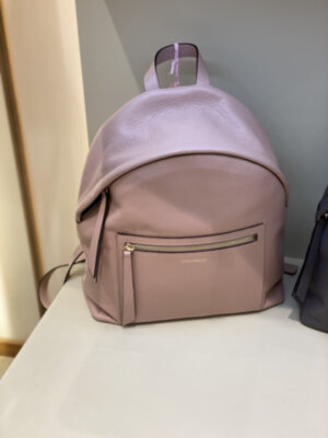 Кожаный рюкзак coccinelle jen размер 30•34 cm по спинке, цвет бежево розовый