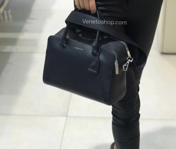 Кожаная сумка Coccinelle цвет черный  new Linda размер медиум
