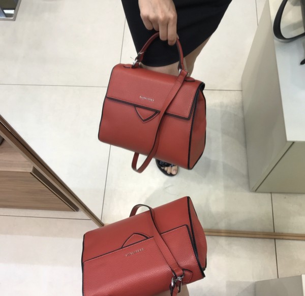 Кожаная сумка b14 medium 23•27 см красная с ноткой коричневого