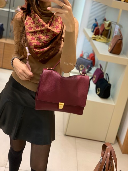 Кожаная  сумка Coccinelle frances medium 24•30cm  цвет  Бордовый