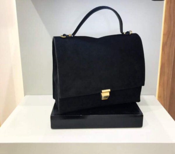 Замшевая сумка Coccinelle frances medium 24•30cm  цвет черный