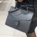 Кожаная сумка Coccinelle в гладкой коже , цвет серый, размер Медиум